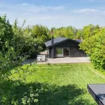 Vakantiehuis Vilppu - 800m From The Sea By Interhome *